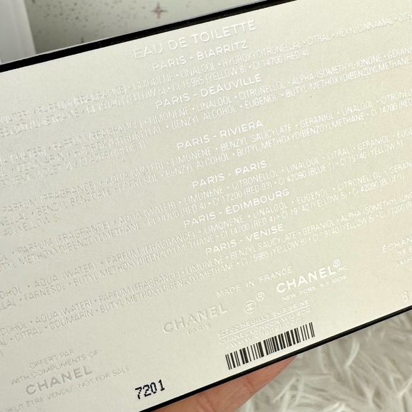 CHANEL mini gift set (6 vials) plus Note Card and box - Picture 3 of 4